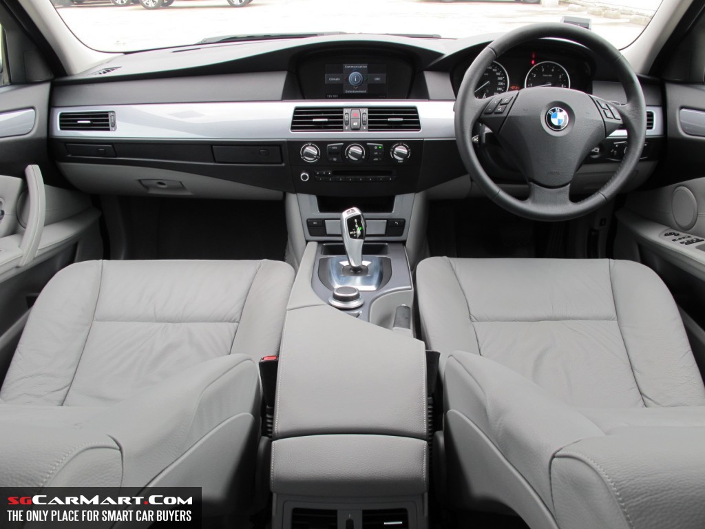 Photos of BMW 520i, Republic Auto - sgCarMart