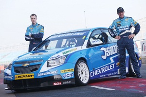 http://i.i-sgcm.com/news/article_motorsports/2011/2600_p1_s_1.jpg