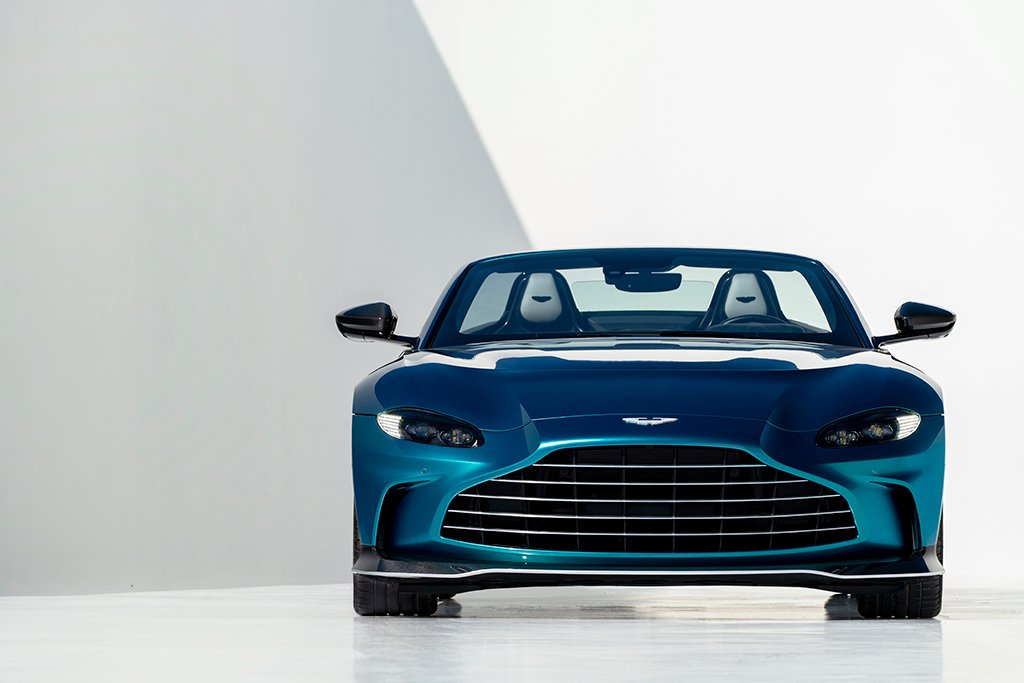 Aston Martin Launches Gorgeous New V Vantage Roadster