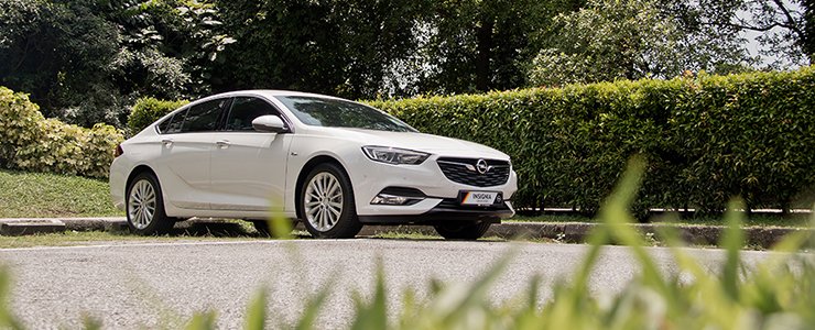 Car Review Opel Insignia Grand Sport 1 5 Turbo Innovation Premium Edition A