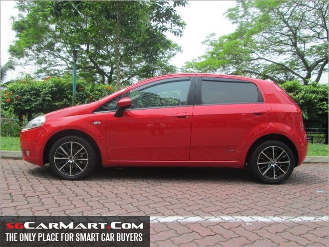 Fiat Punto goes through an Evo-lution - Sgcarmart