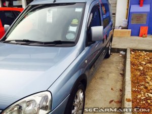 Opel Combo 1 7 Details Sgcarmart