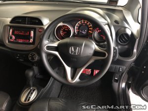 Honda Fit 1.3A G (New 5-yr COE)