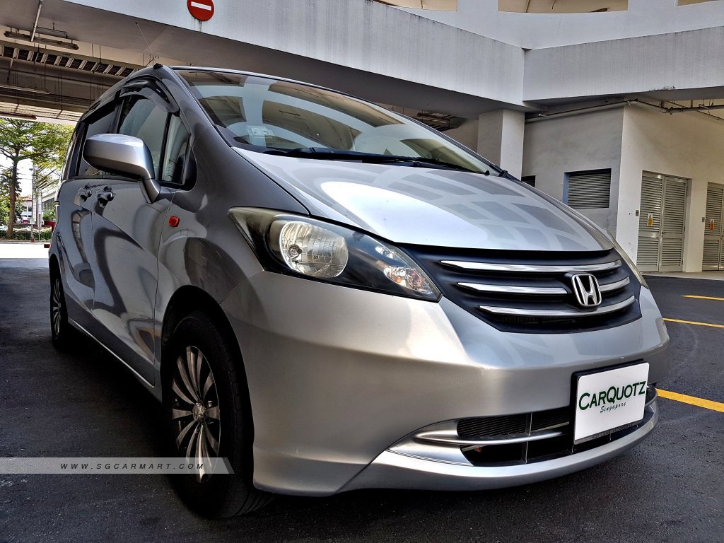 Honda freed 2009 год