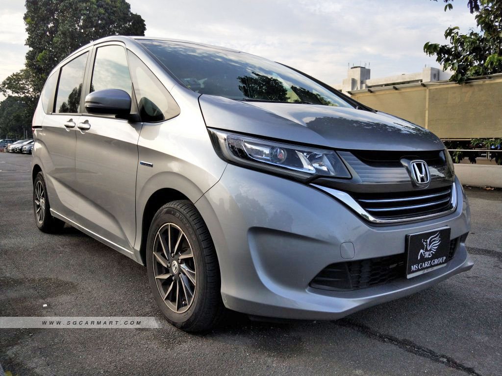 Honda freed hybrid 4wd