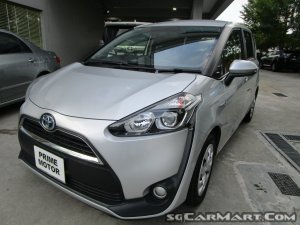 Toyota Sienta Hybrid 1.5A G