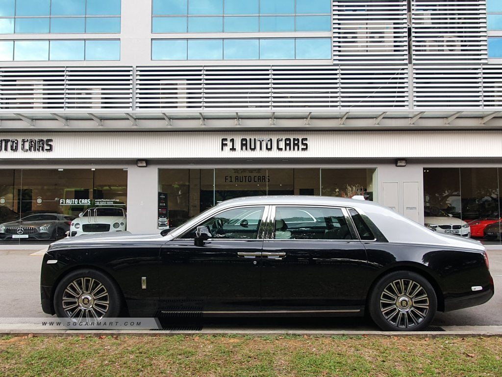 RollsRoyce Black Badge Ghost Debuts in Singapore Prices Start at  S1468888  Articles  Motorist Singapore