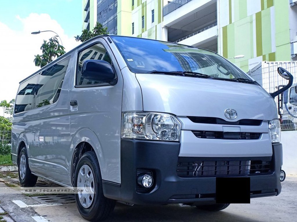 toyota regius 2020