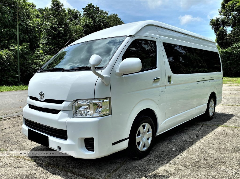 Toyota hiace high roof 2024 2015