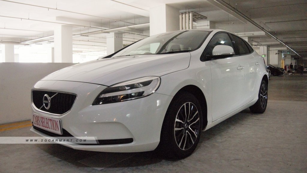 Used 18 Volvo V40 T4 Momentum For Sale Expired Sgcarmart