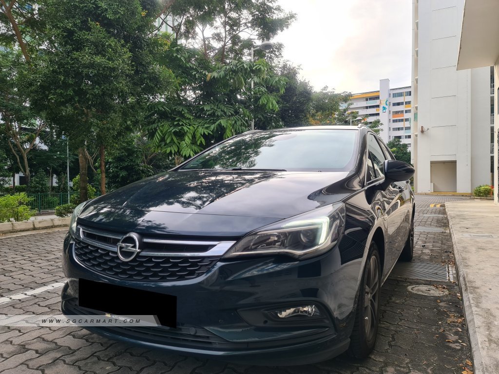 19 Opel Astra Sports Tourer Diesel 1 6a Turbo Photos Pictures Singapore Stcars