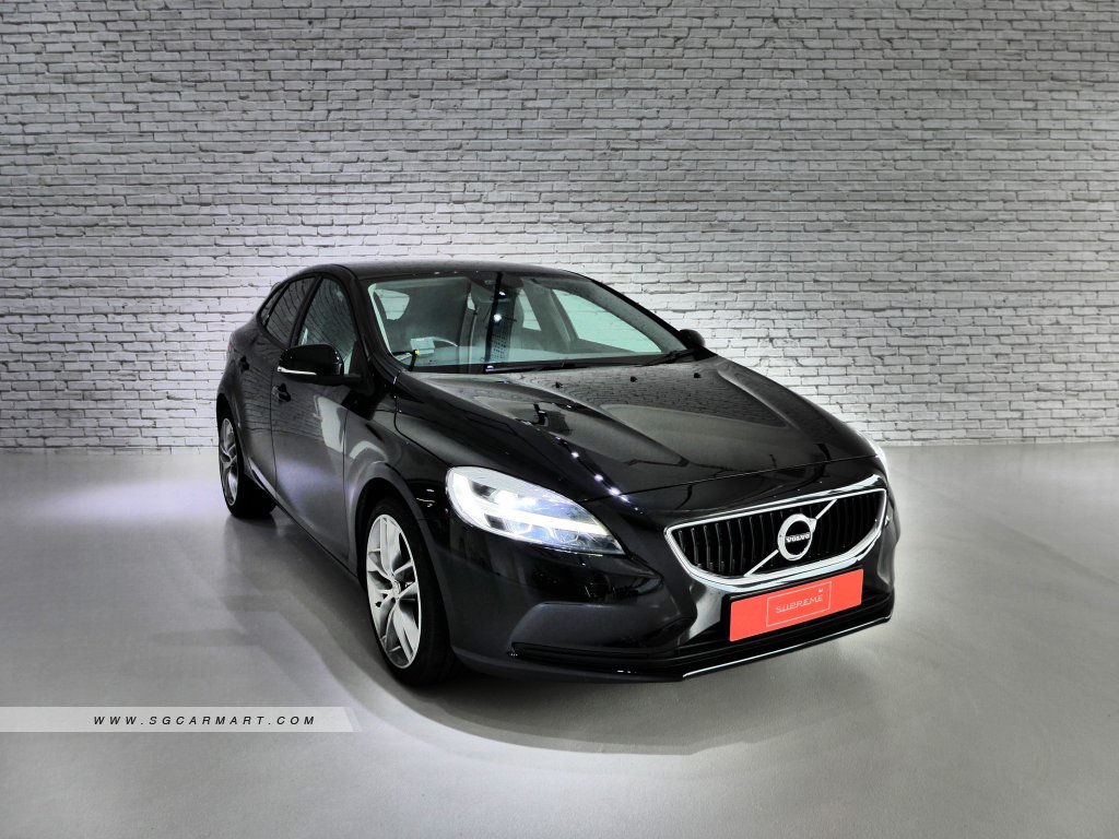 Used 19 Volvo V40 T4 Momentum For Sale Expired Sgcarmart