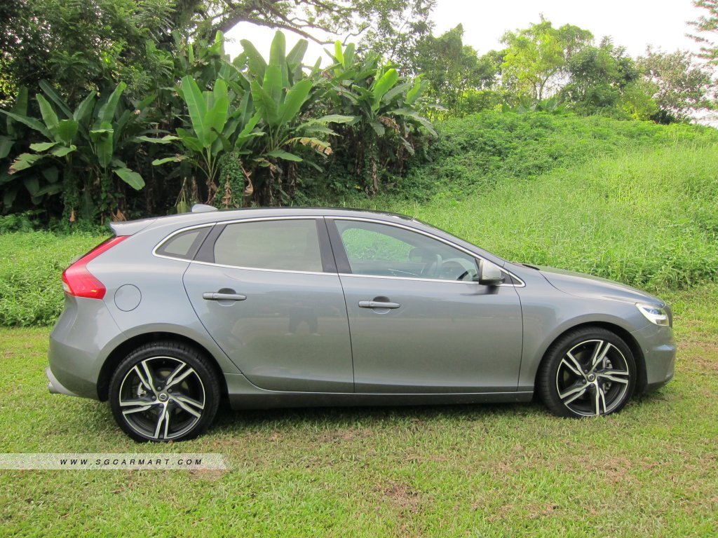 Used 19 Volvo V40 T4 R Design For Sale Expired Sgcarmart