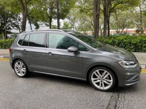 Used Volkswagen Golf Sv 1 4a Tsi Highline Car For Sale In Singapore Highline Automotive Stcars