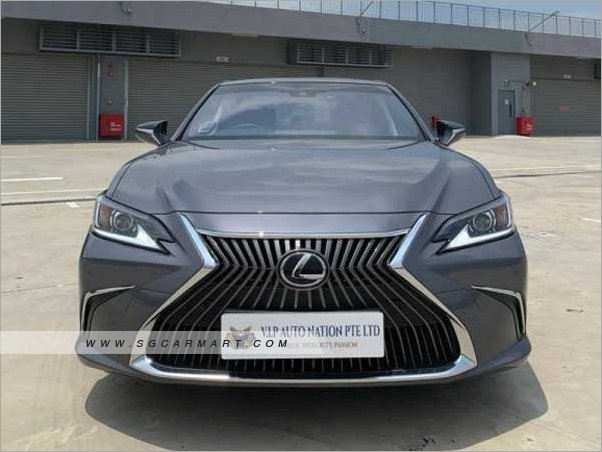 Lexus es250 2020