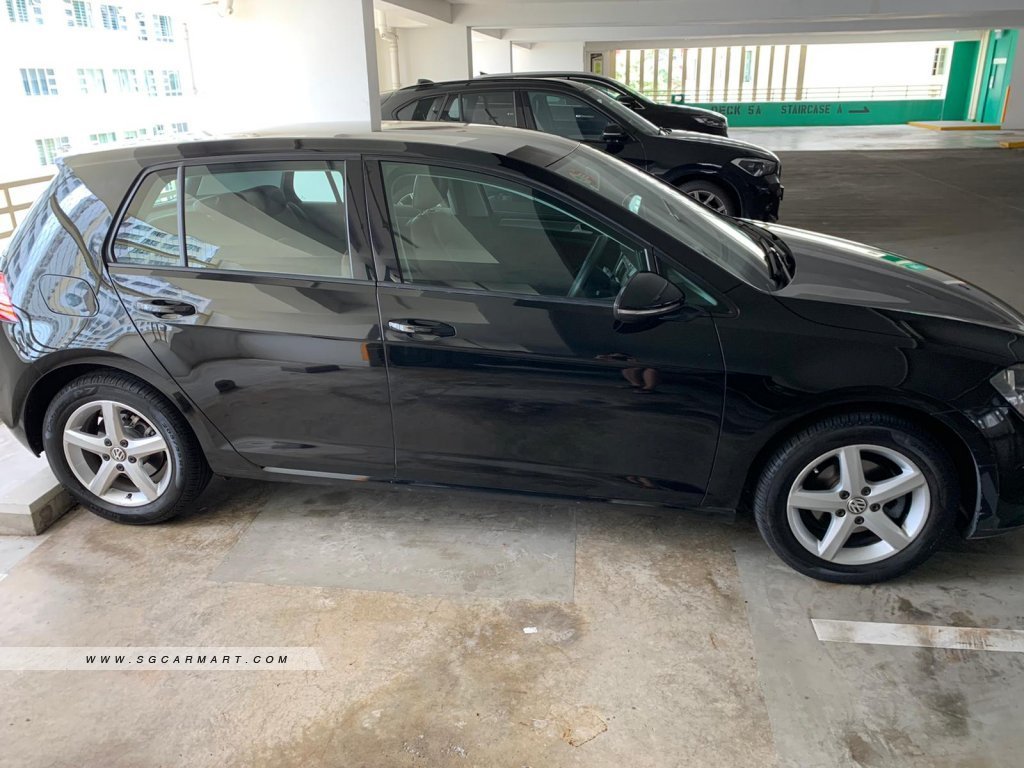 Volkswagen Golf 1.2A TSI