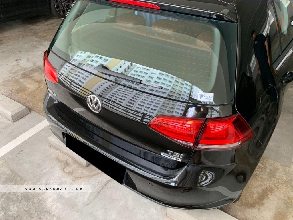 Volkswagen Golf 1.2A TSI