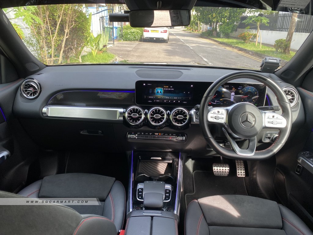 Mercedes-Benz GLB-Class GLB200 AMG Line Premium