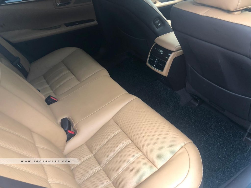 Lexus ES250 Luxury Sunroof