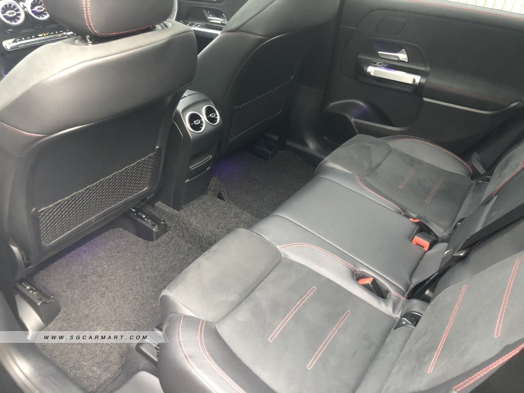 Mercedes-Benz GLB-Class GLB200 AMG Line Premium Plus 7-Seater