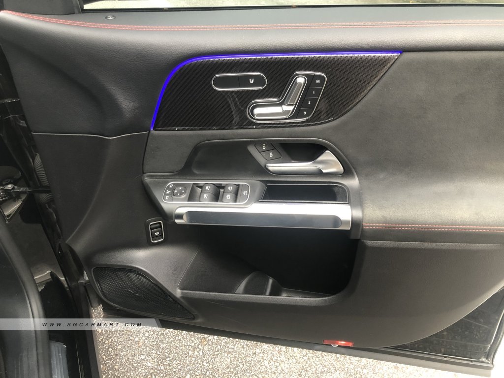Mercedes-Benz GLB-Class GLB200 AMG Line Premium Plus 7-Seater