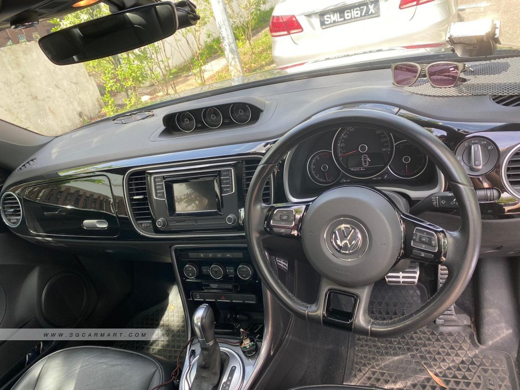 Volkswagen Beetle 1.2A TSI Sunroof