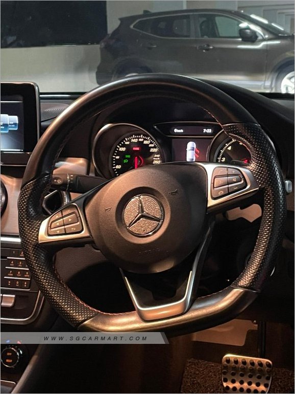 Mercedes-Benz CLA-Class CLA180 AMG Line
