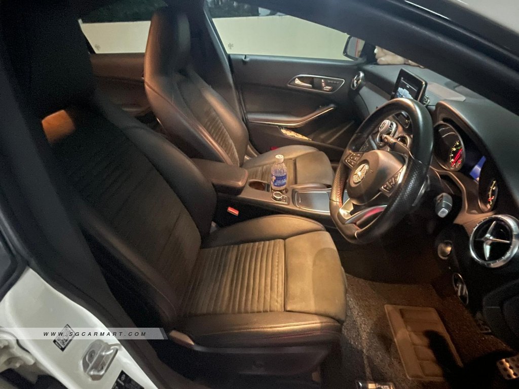 Mercedes-Benz CLA-Class CLA180 AMG Line