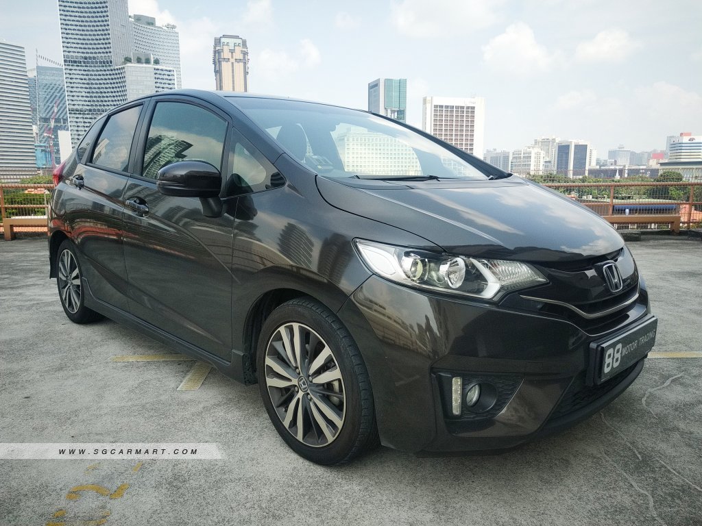 Honda Jazz 1.5A for Sale by 88 Motor Trading Singapore