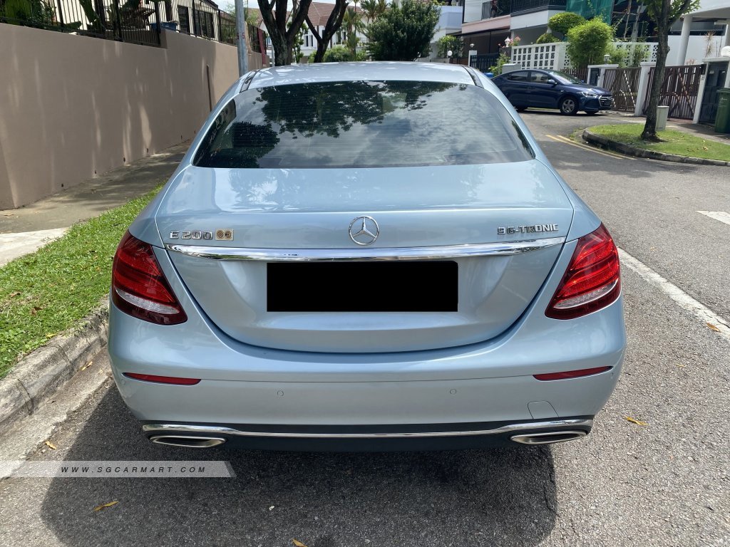 Mercedes-Benz E-Class E200 Avantgarde