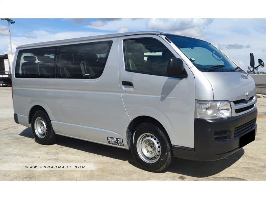 2010 hiace van for sale