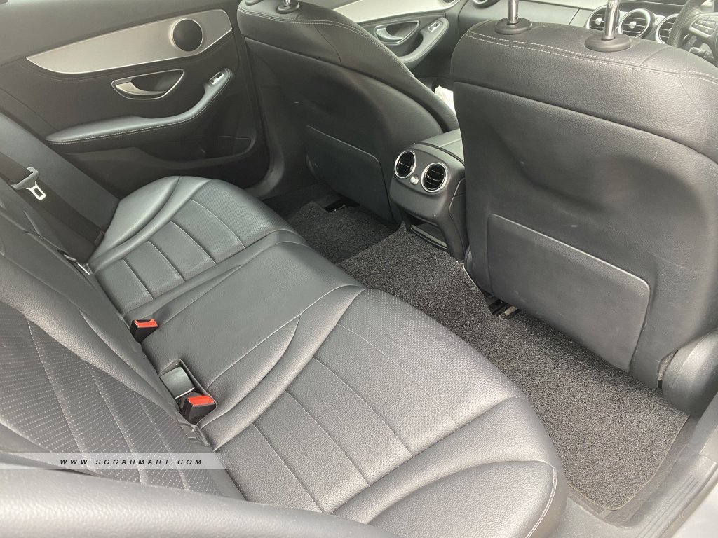 Mercedes-Benz C-Class C180 Avantgarde