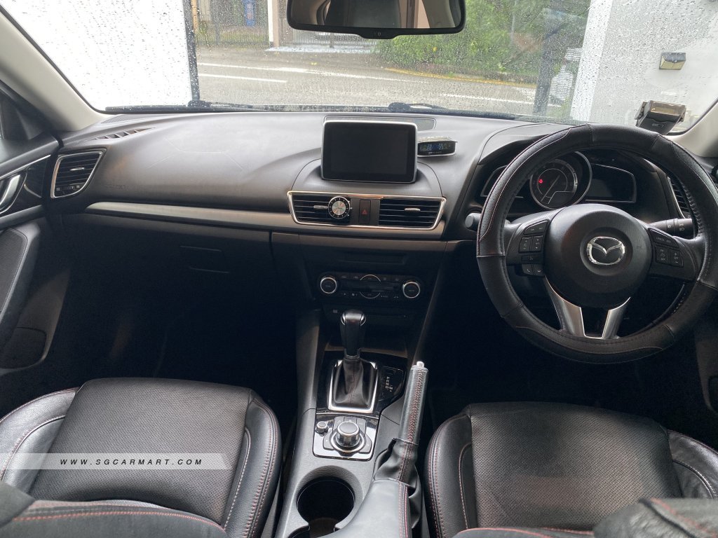 Mazda 3 1.5A Deluxe