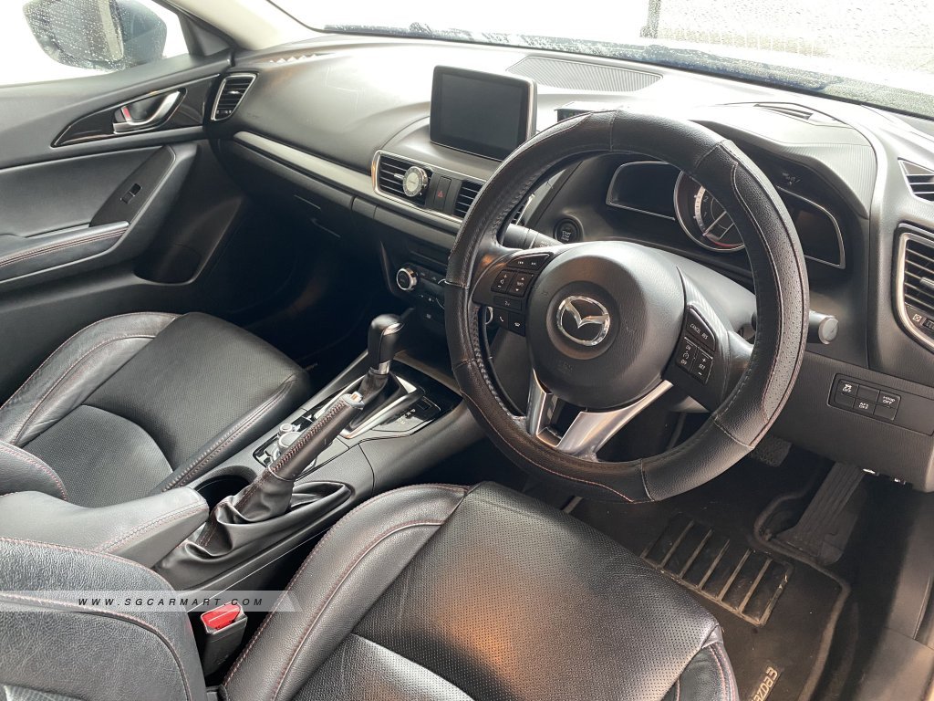 Mazda 3 1.5A Deluxe