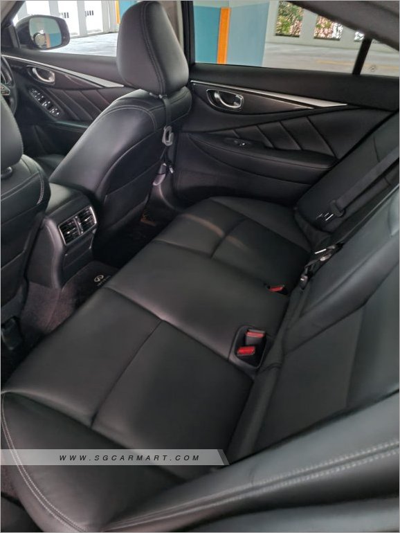 Infiniti Q50 2.0T