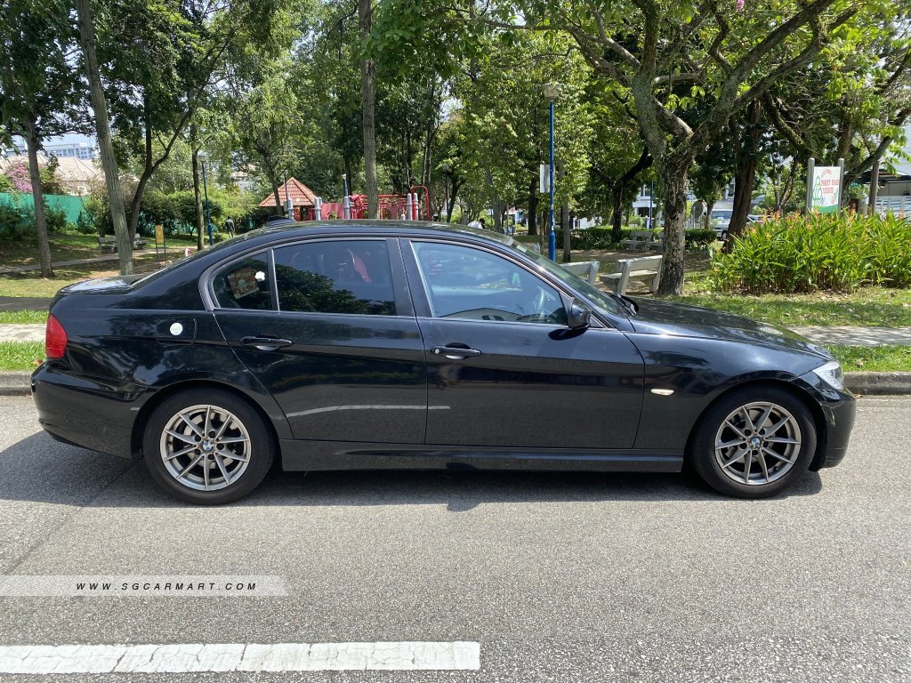 BMW 3 Series 318i (COE till 11/2024)