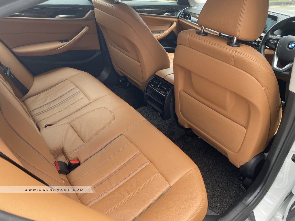 BMW 5 Series 520i Luxury