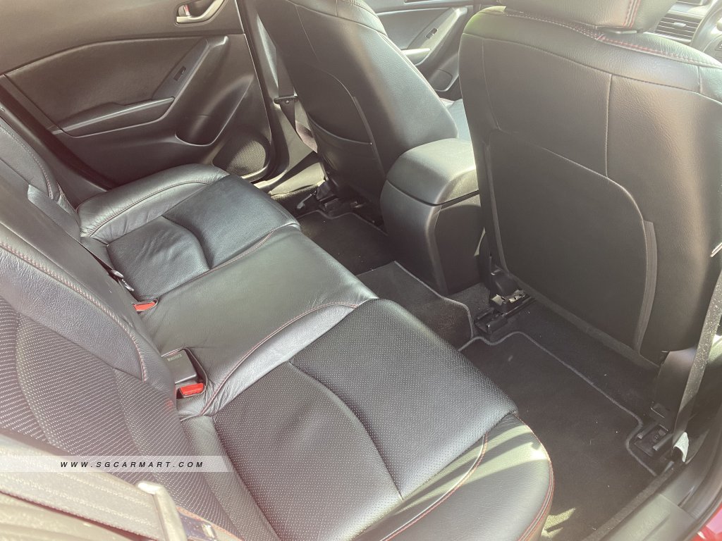 Mazda 3 1.5A Sunroof