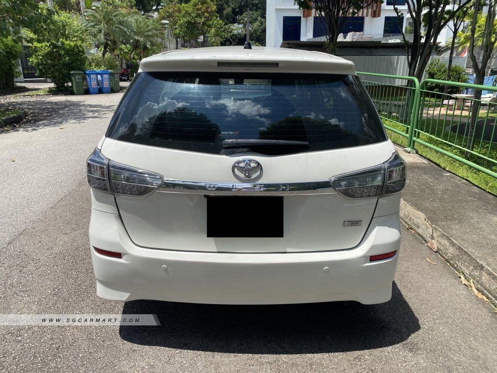 Toyota Wish 1.8A X (COE till 09/2025)