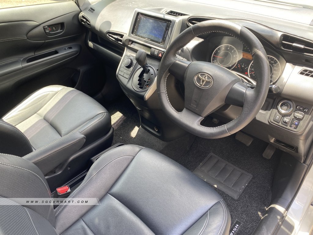 Toyota Wish 1.8A X (COE till 09/2025)