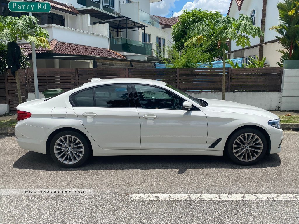 BMW 5 Series 520i