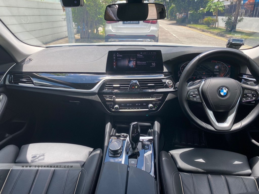 BMW 5 Series 520i