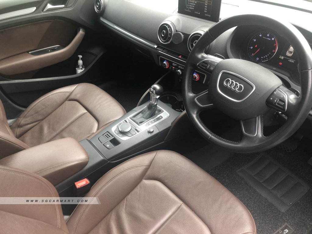 Audi A3 Sedan 1.4A TFSI S-tronic Ambiente