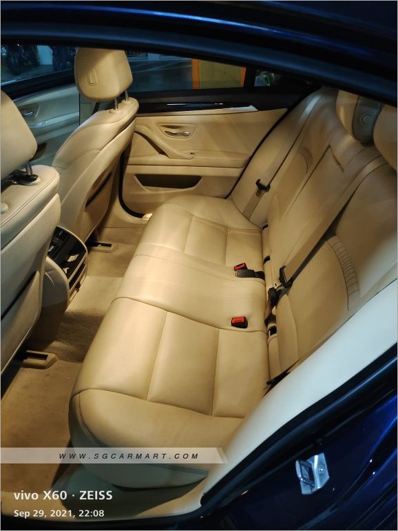 BMW 5 Series 520i Luxury