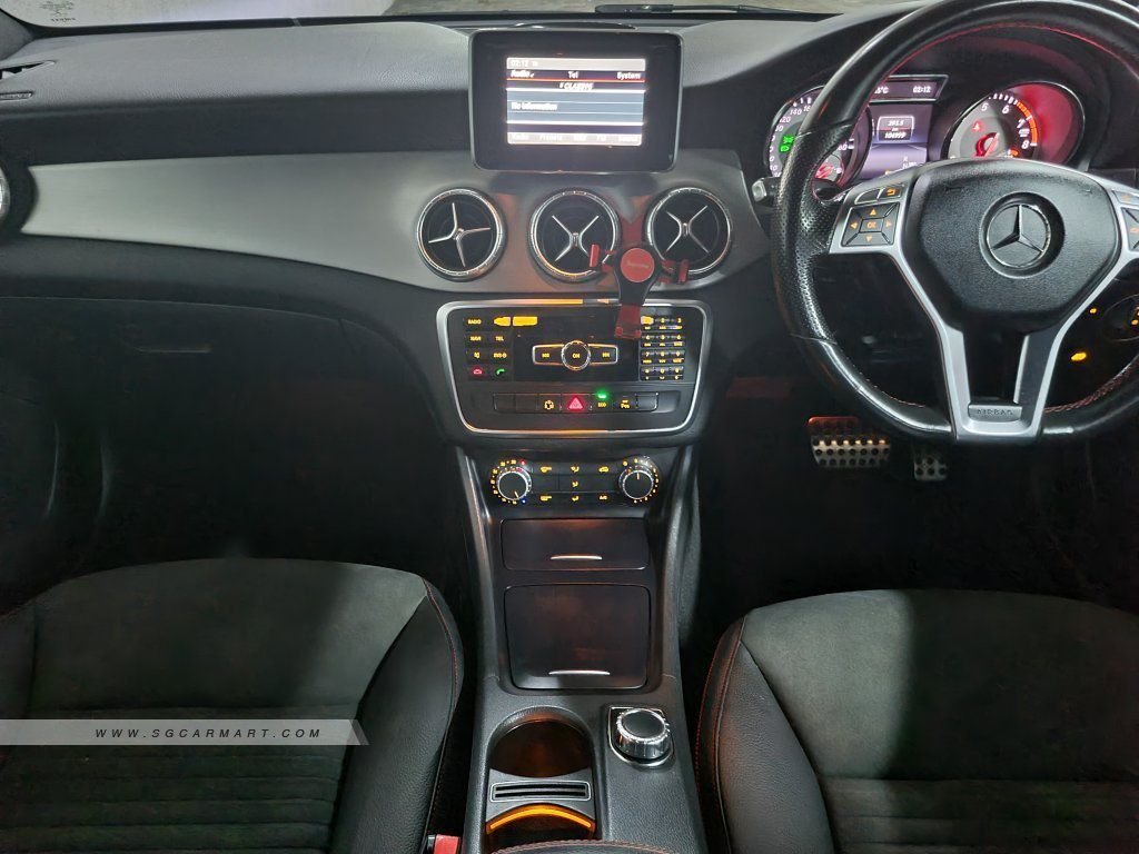Mercedes-Benz CLA-Class CLA180 AMG Line