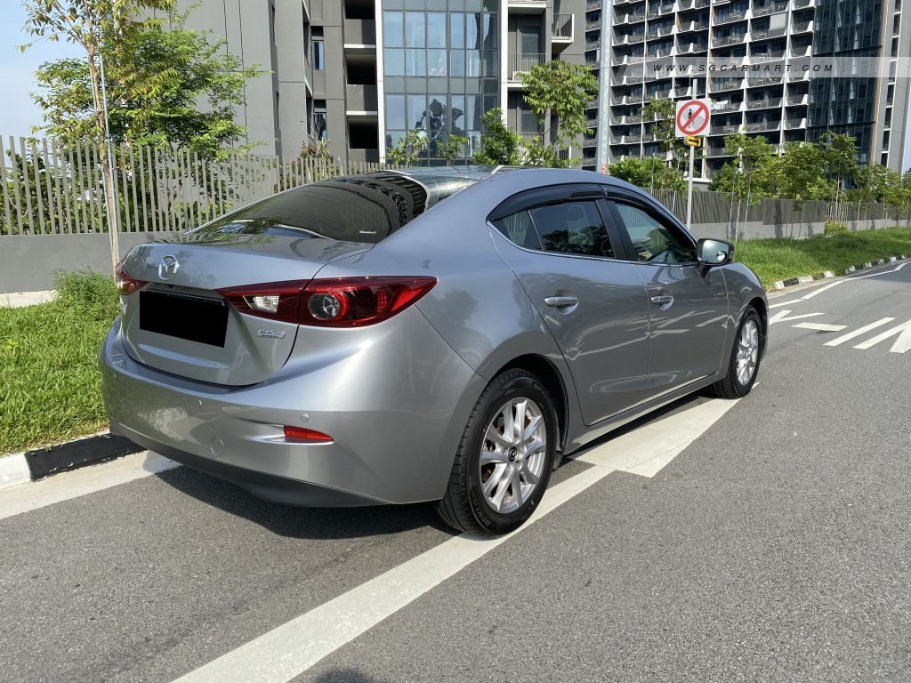 Mazda 3 1.5A Deluxe