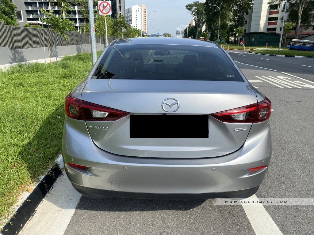 Mazda 3 1.5A Deluxe
