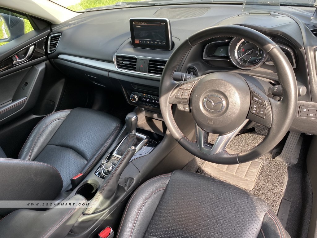 Mazda 3 1.5A Deluxe