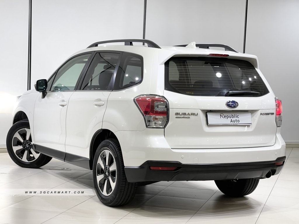 2017 Subaru Forester 2.0i-L Sunroof Photos & Pictures Singapore - Sgcarmart