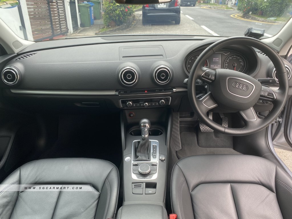 Audi A3 Sedan 1.4A TFSI S-tronic Attraction